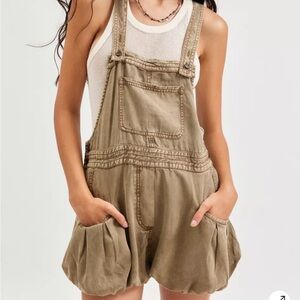 BLACK urban outfitters overalls